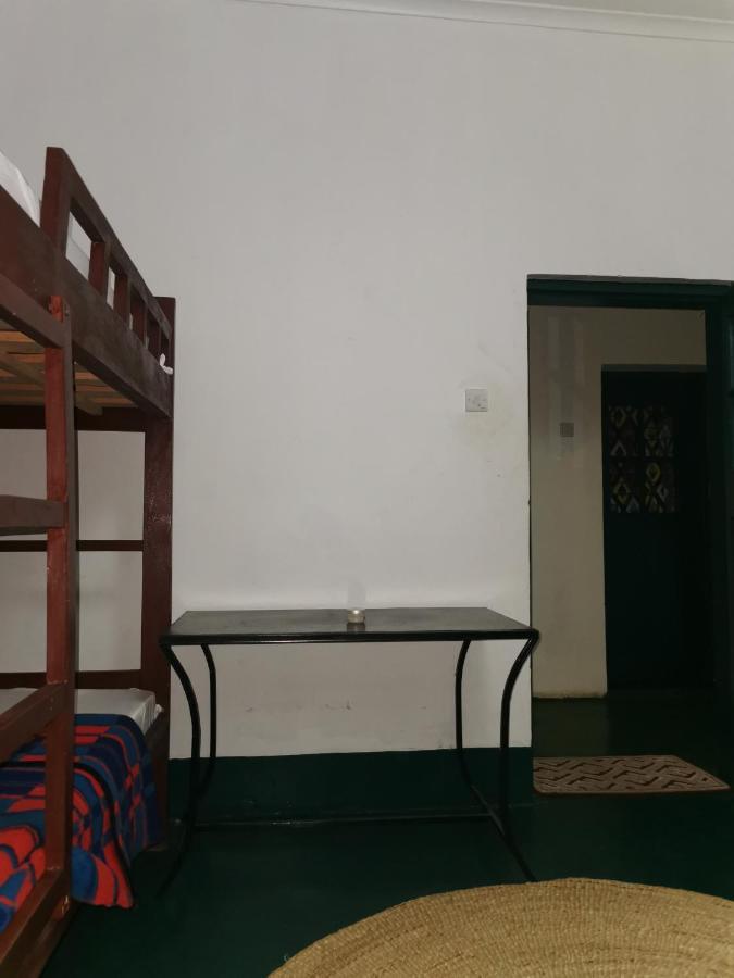 Ibrahim Garden Hostel アルーシャ エクステリア 写真