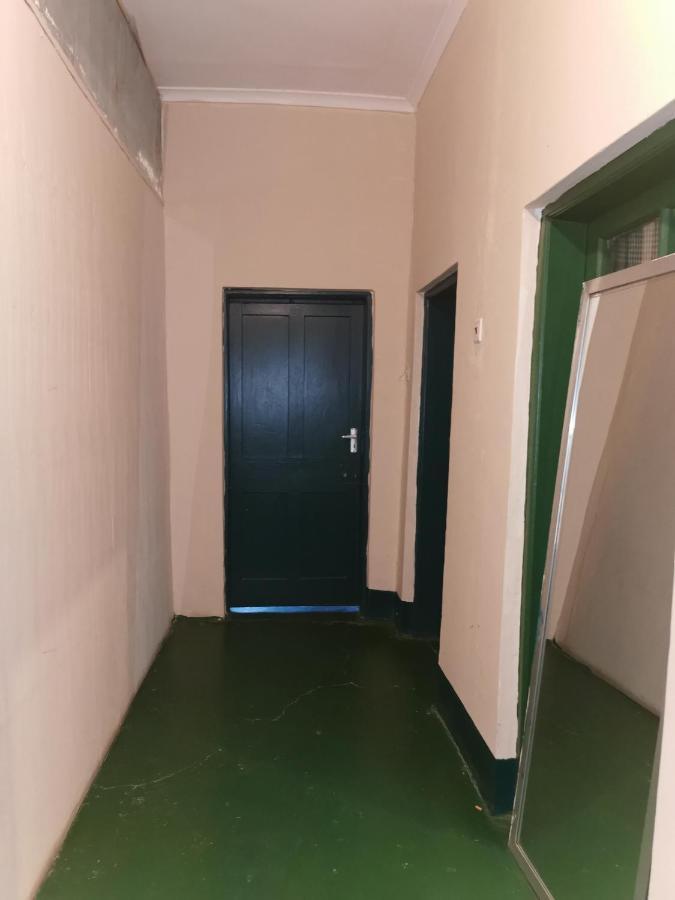 Ibrahim Garden Hostel アルーシャ エクステリア 写真