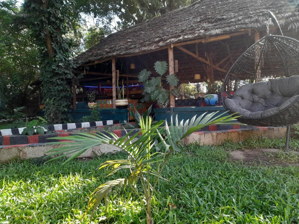 Ibrahim Garden Hostel アルーシャ エクステリア 写真