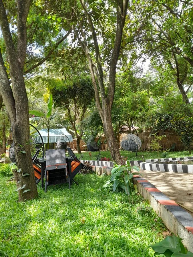Ibrahim Garden Hostel アルーシャ エクステリア 写真