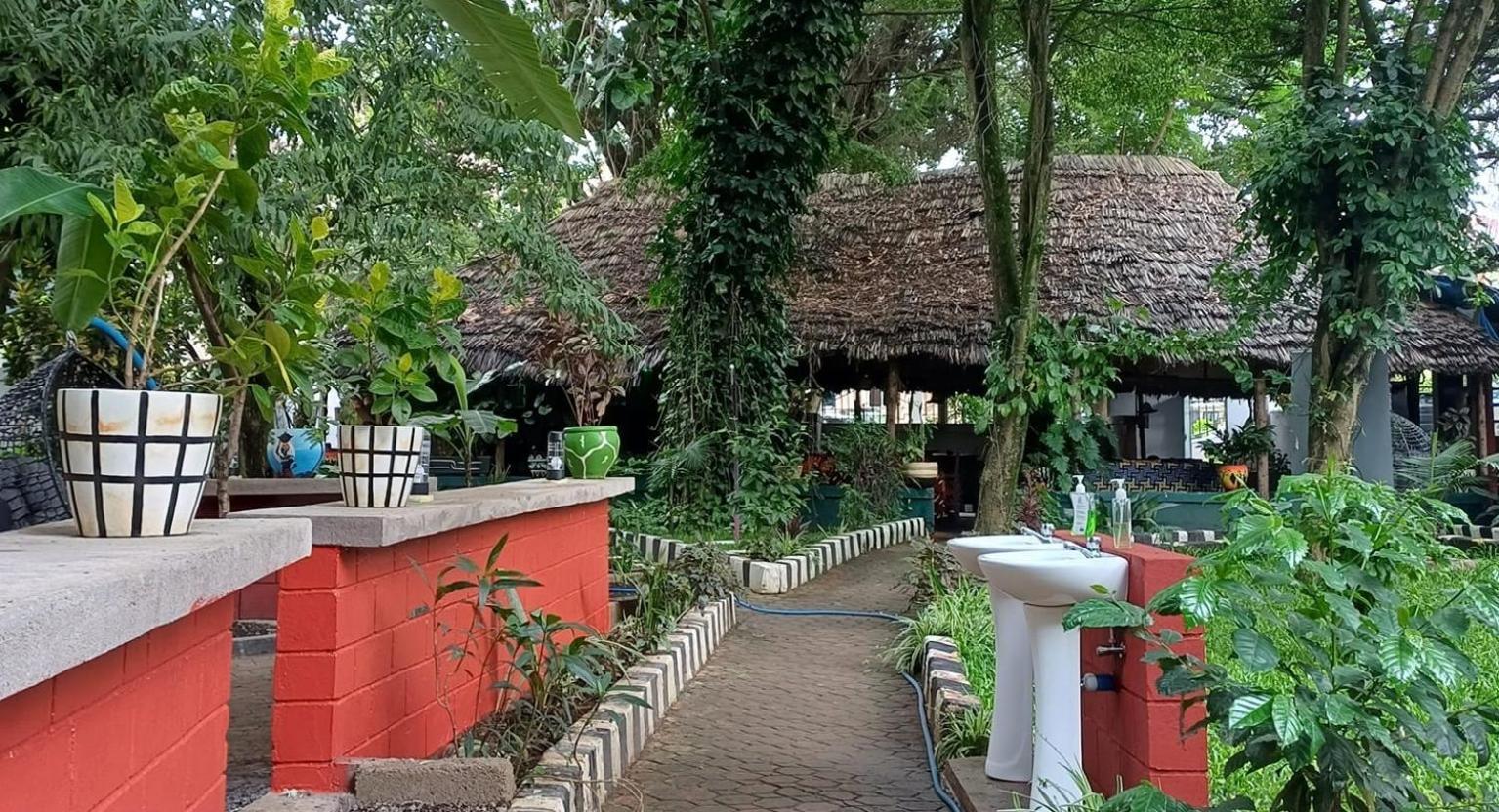 Ibrahim Garden Hostel アルーシャ エクステリア 写真